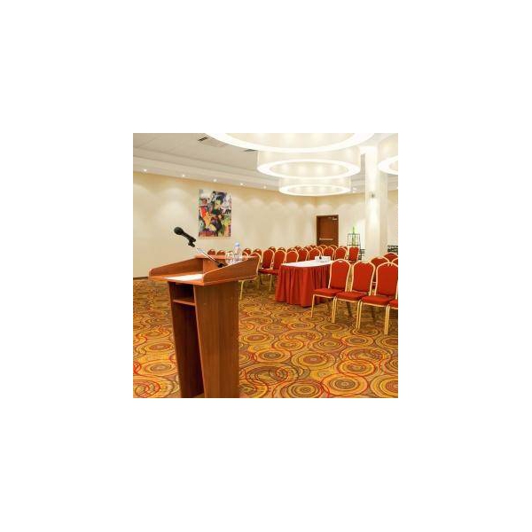 Ресторанный сервис бронирования столиков menu-rest.com - Интерьер ресторана "Holiday Inn Moscow Lesnaya & Suschevsky"