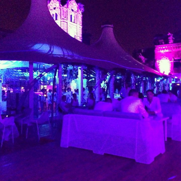 Ресторанный сервис бронирования столиков menu-rest.com - Интерьер ресторана "Крыша мира"