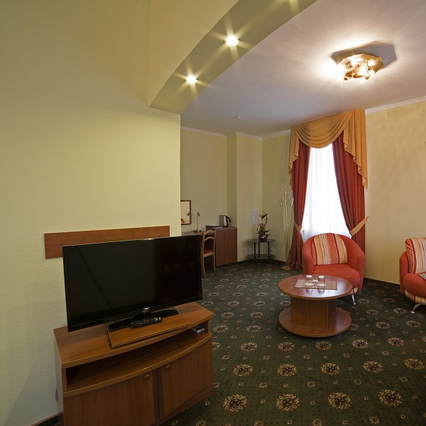 Ресторанный сервис бронирования столиков menu-rest.com - Интерьер ресторана "Ресторан «Турист»"