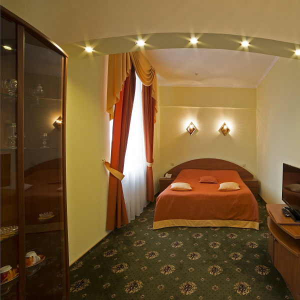 Ресторанный сервис бронирования столиков menu-rest.com - Интерьер ресторана "Ресторан «Турист»"