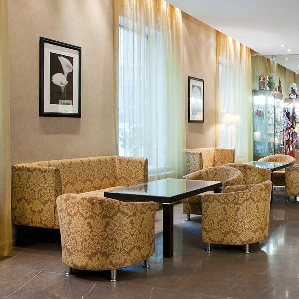 Ресторанный сервис бронирования столиков menu-rest.com - Интерьер ресторана "Holiday Inn Moscow Lesnaya & Suschevsky"