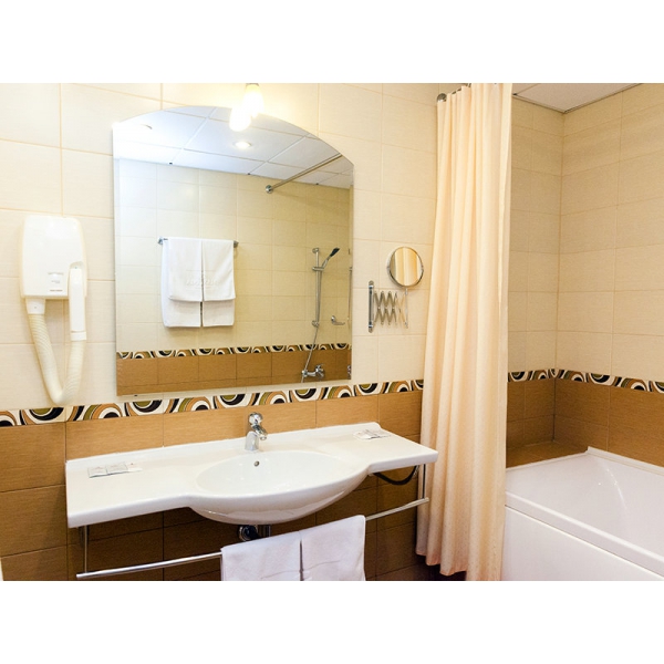 Ресторанный сервис бронирования столиков menu-rest.com - Интерьер ресторана "Максима Хотелс"