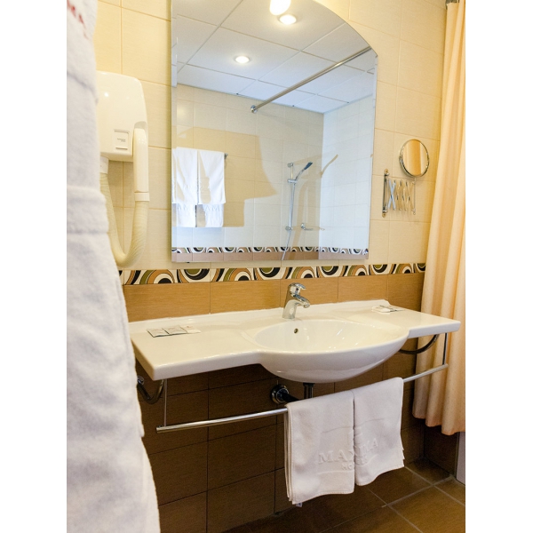 Ресторанный сервис бронирования столиков menu-rest.com - Интерьер ресторана "Максима Хотелс"