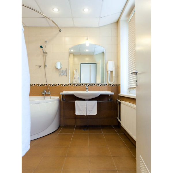 Ресторанный сервис бронирования столиков menu-rest.com - Интерьер ресторана "Максима Хотелс"