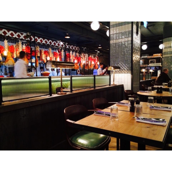 Ресторанный сервис бронирования столиков menu-rest.com - Интерьер ресторана "Jamie`s Italian"