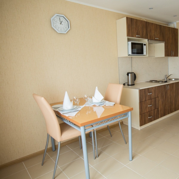 Ресторанный сервис бронирования столиков menu-rest.com - Интерьер ресторана "КАФЕ «САЯНЫ»"