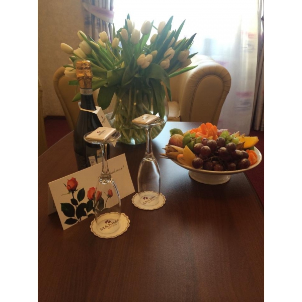 Ресторанный сервис бронирования столиков menu-rest.com - Интерьер ресторана "Максима Хотелс"