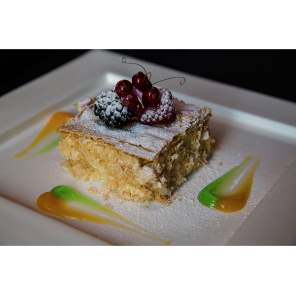 Ресторанный сервис бронирования столиков menu-rest.com - Интерьер ресторана "Elements By Edward Kwon"