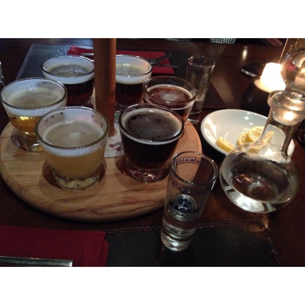 Ресторанный сервис бронирования столиков menu-rest.com - Интерьер ресторана "Ян Примус"