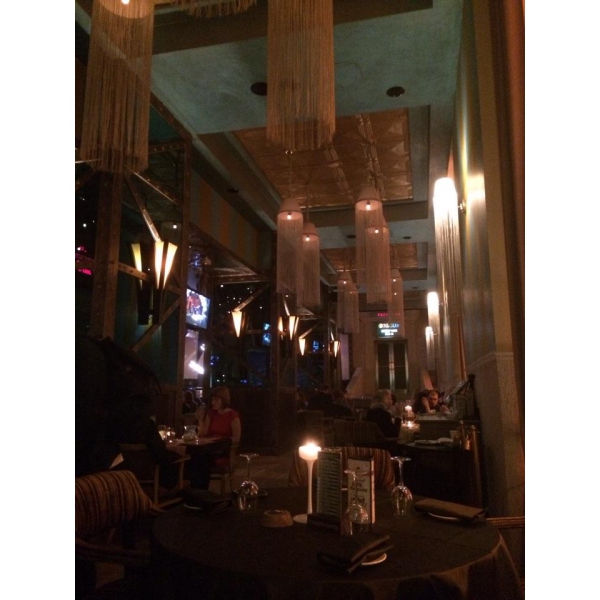 Ресторанный сервис бронирования столиков menu-rest.com - Интерьер ресторана "Радио сити bar & kitchen"