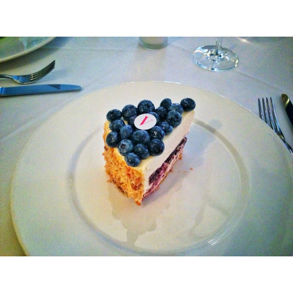 Ресторанный сервис бронирования столиков menu-rest.com - Интерьер ресторана "VOGUE cafe"
