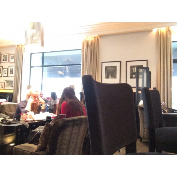 Ресторанный сервис бронирования столиков menu-rest.com - Интерьер ресторана "VOGUE cafe"