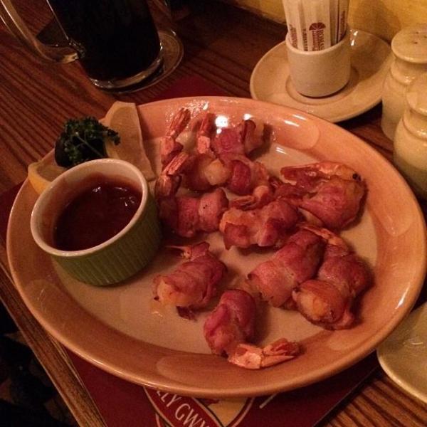 Ресторанный сервис бронирования столиков menu-rest.com - Интерьер ресторана "MOLLY GWYNN`S"