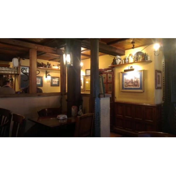 Ресторанный сервис бронирования столиков menu-rest.com - Интерьер ресторана "MOLLY GWYNN`S"