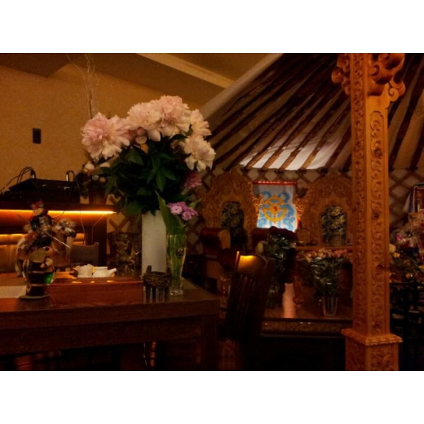 Ресторанный сервис бронирования столиков menu-rest.com - Интерьер ресторана "СЭЛЭНГЭ"