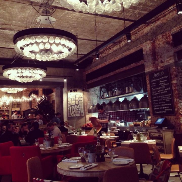 Ресторанный сервис бронирования столиков menu-rest.com - Интерьер ресторана "5642 ВЫСОТА"