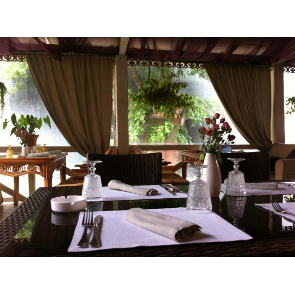 Ресторанный сервис бронирования столиков menu-rest.com - Интерьер ресторана "Генацвале"