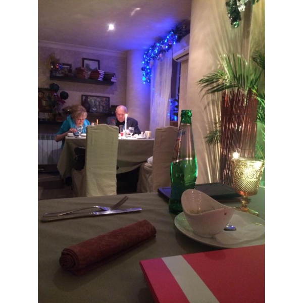 Ресторанный сервис бронирования столиков menu-rest.com - Интерьер ресторана "Генацвале"