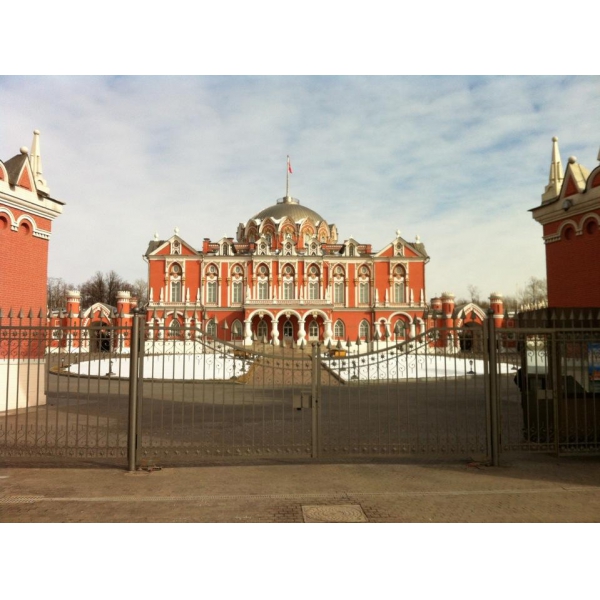 Ресторанный сервис бронирования столиков menu-rest.com - Интерьер ресторана "Петровский Путевой Дворец"