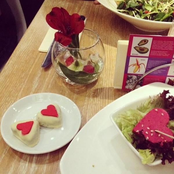 Ресторанный сервис бронирования столиков menu-rest.com - Интерьер ресторана "Fresh"