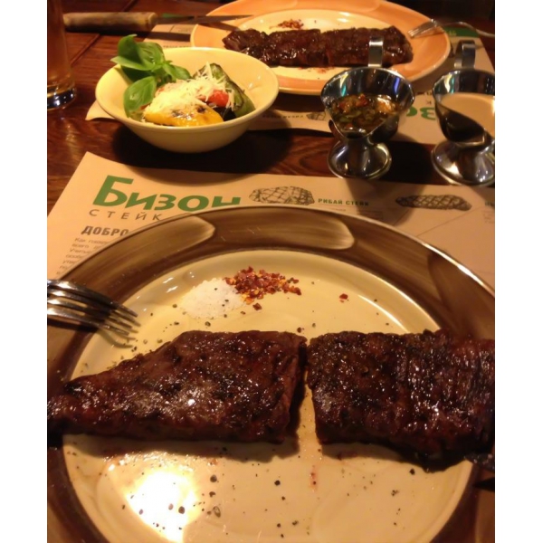 Ресторанный сервис бронирования столиков menu-rest.com - Интерьер ресторана "Бизон"