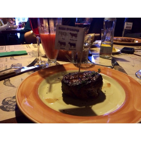 Ресторанный сервис бронирования столиков menu-rest.com - Интерьер ресторана "Бизон"