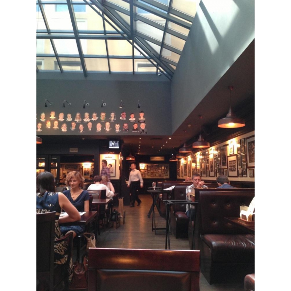 Panorama: Goodman, restaurant, Россия, Москва, Трубная площадь, 2 - Yandex.Maps