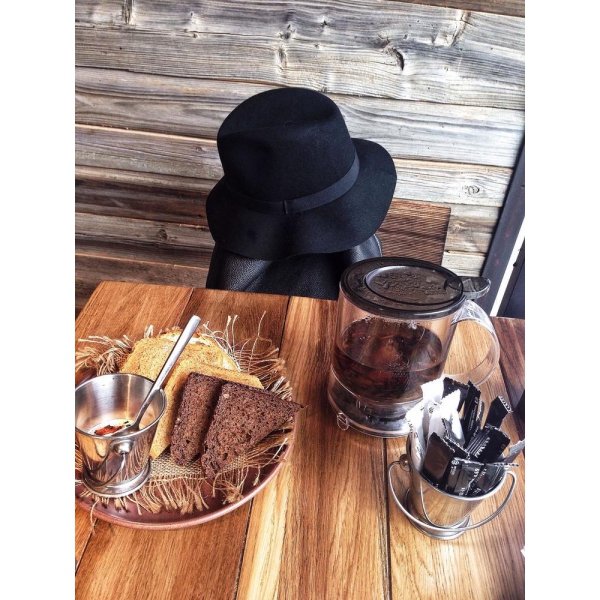 Ресторанный сервис бронирования столиков menu-rest.com - Интерьер ресторана "AQ Kitchen"