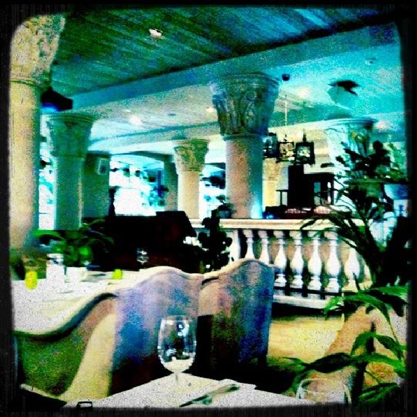 Ресторанный сервис бронирования столиков menu-rest.com - Интерьер ресторана "The сад"