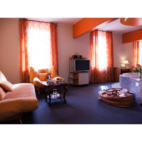 Ресторанный сервис бронирования столиков menu-rest.com - Интерьер ресторана "Максима Хотелс"