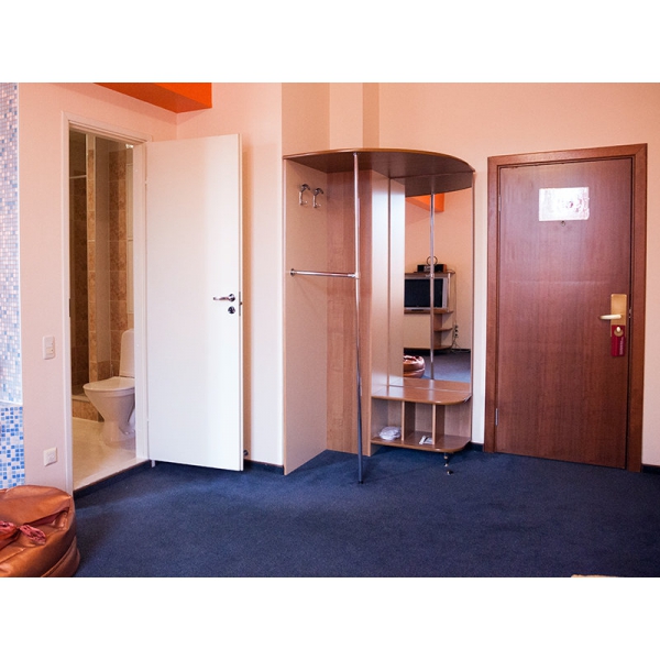 Ресторанный сервис бронирования столиков menu-rest.com - Интерьер ресторана "Максима Хотелс"