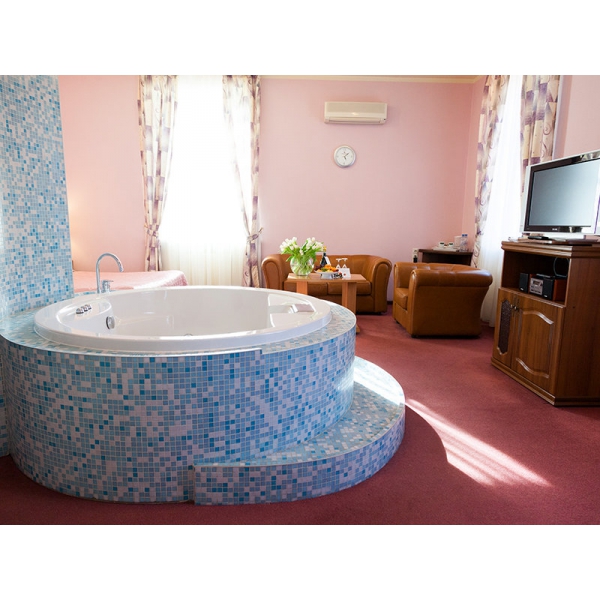 Ресторанный сервис бронирования столиков menu-rest.com - Интерьер ресторана "Максима Хотелс"