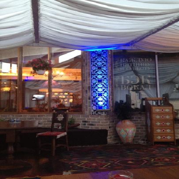 Ресторанный сервис бронирования столиков menu-rest.com - Интерьер ресторана "Павлин-Мавлин"