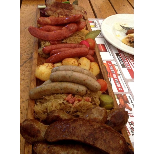 Ресторанный сервис бронирования столиков menu-rest.com - Интерьер ресторана "ПРОБКА"