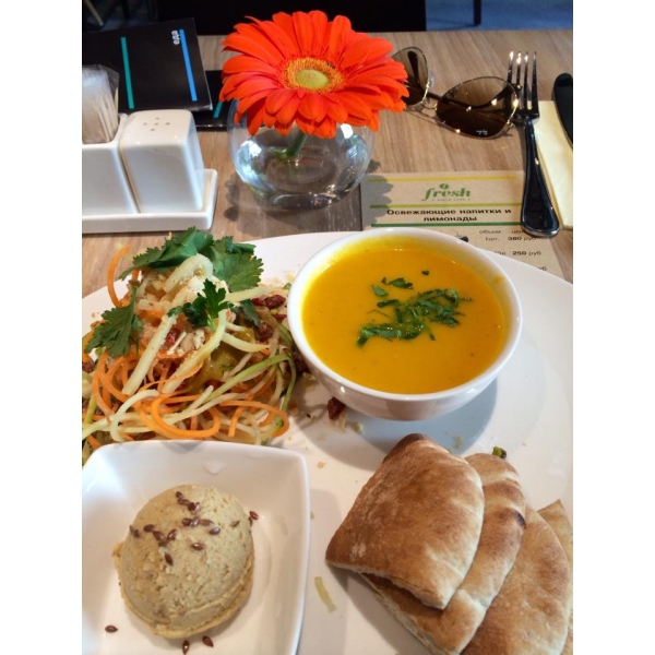 Ресторанный сервис бронирования столиков menu-rest.com - Интерьер ресторана "Fresh"