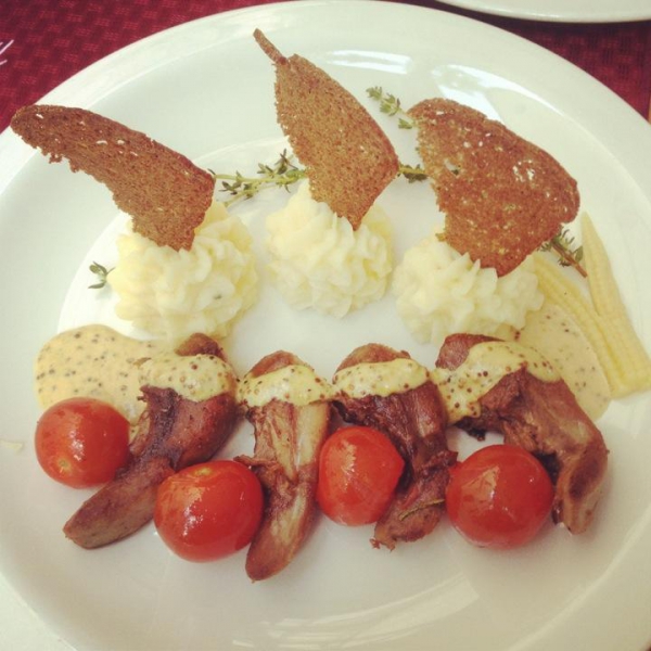 Ресторанный сервис бронирования столиков menu-rest.com - Интерьер ресторана "Высоцкий"