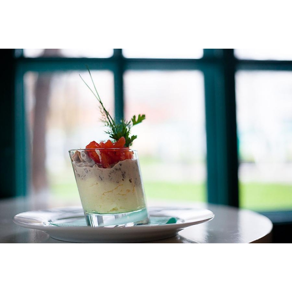 Ресторанный сервис бронирования столиков menu-rest.com - Интерьер ресторана "Веранда 32.05"