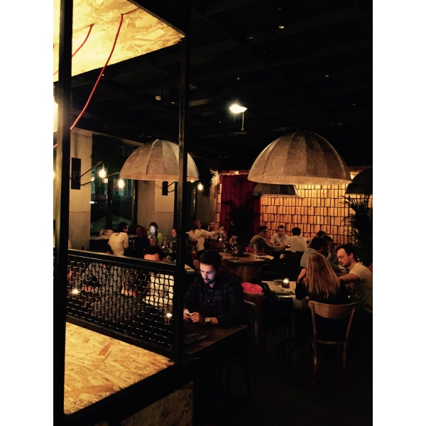 Ресторанный сервис бронирования столиков menu-rest.com - Интерьер ресторана "Meat Puppets bar & meatarea"