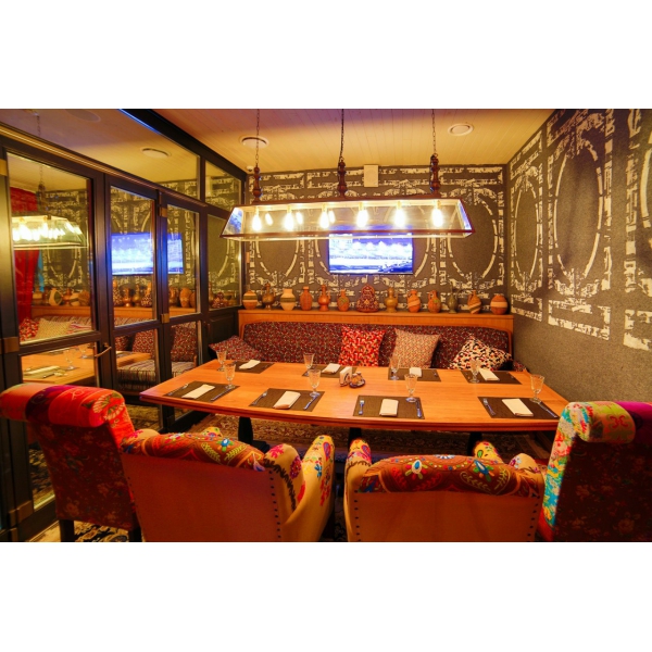 Ресторанный сервис бронирования столиков menu-rest.com - Интерьер ресторана "Eshak"