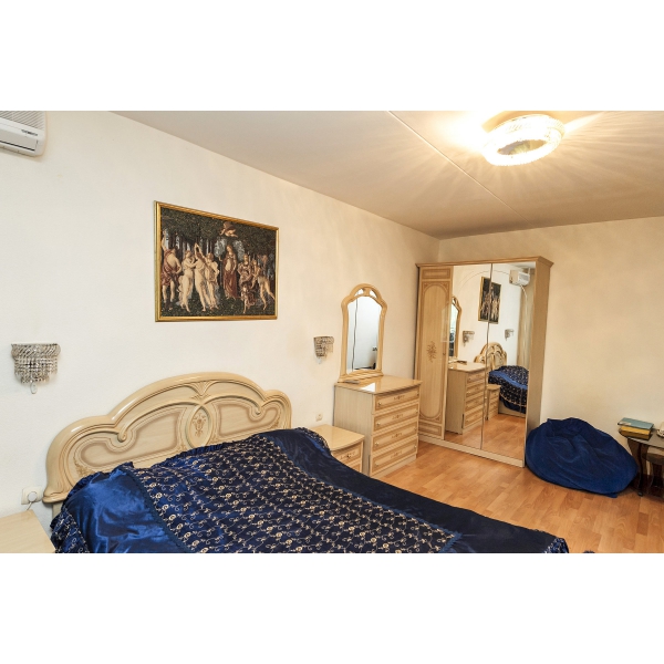 Ресторанный сервис бронирования столиков menu-rest.com - Интерьер ресторана "Глобус"