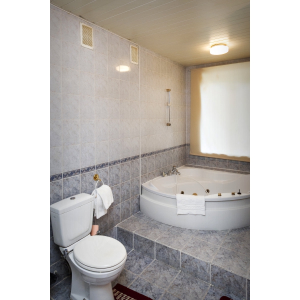 Ресторанный сервис бронирования столиков menu-rest.com - Интерьер ресторана "Глобус"