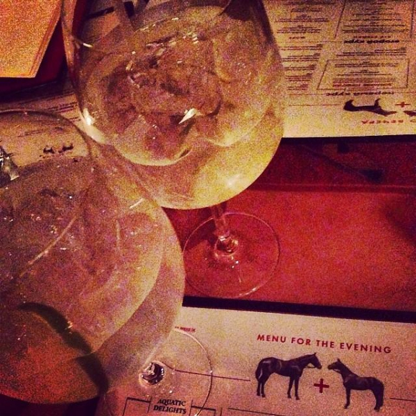 Ресторанный сервис бронирования столиков menu-rest.com - Интерьер ресторана "Saxon+Parole"