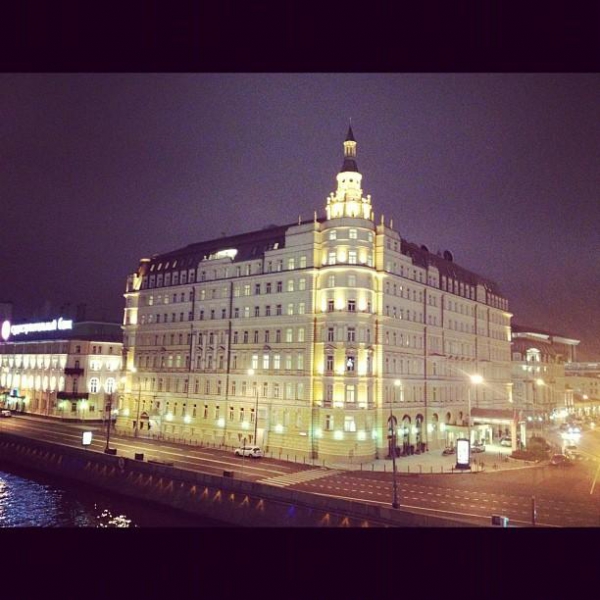 Ресторанный сервис бронирования столиков menu-rest.com - Интерьер ресторана "Hotel Baltschug Kempinski Moscow"