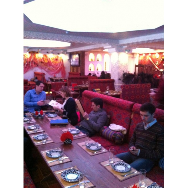 Ресторанный сервис бронирования столиков menu-rest.com - Интерьер ресторана "Павлин-Мавлин"