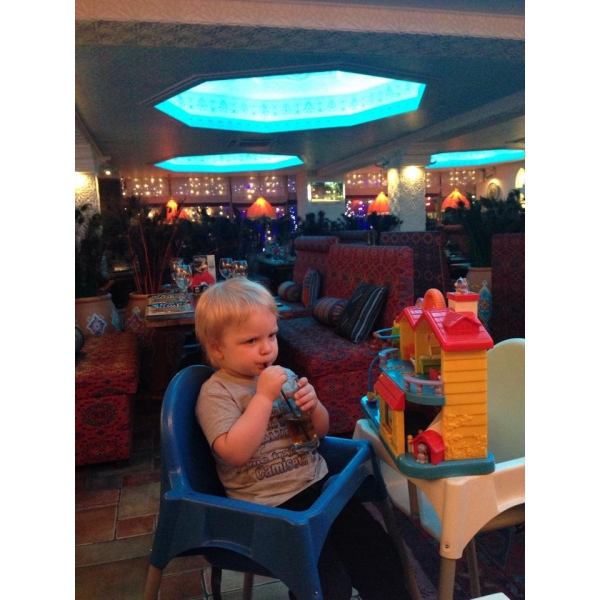 Ресторанный сервис бронирования столиков menu-rest.com - Интерьер ресторана "Павлин-Мавлин"