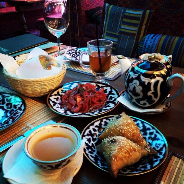 Ресторанный сервис бронирования столиков menu-rest.com - Интерьер ресторана "Павлин-Мавлин"