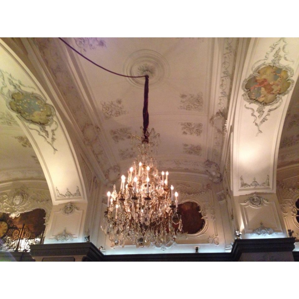 Ресторанный сервис бронирования столиков menu-rest.com - Интерьер ресторана "Brasserie Мост"