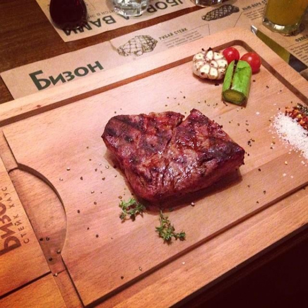 Ресторанный сервис бронирования столиков menu-rest.com - Интерьер ресторана "Бизон"