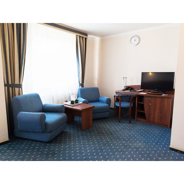 Ресторанный сервис бронирования столиков menu-rest.com - Интерьер ресторана "Максима Хотелс"