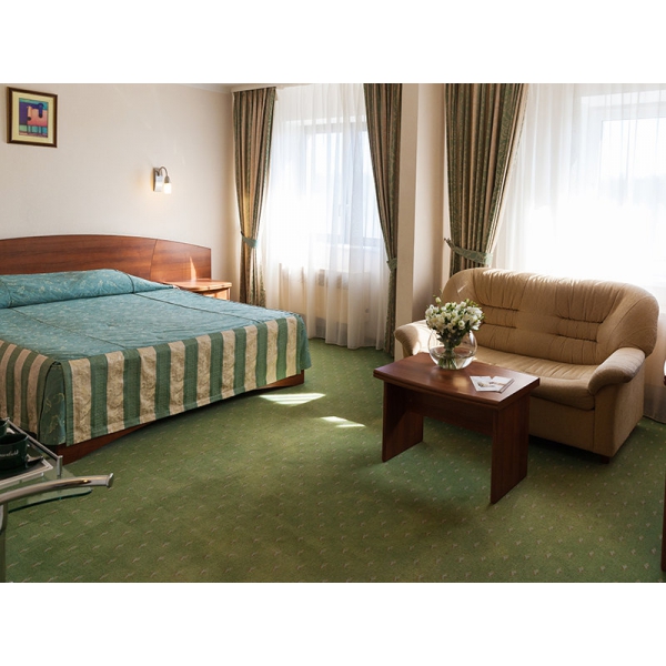 Ресторанный сервис бронирования столиков menu-rest.com - Интерьер ресторана "Максима Хотелс"